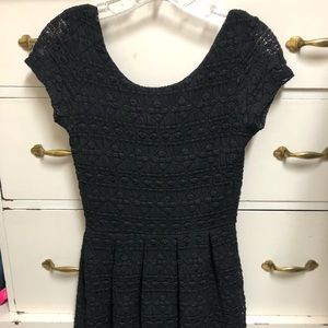 Black dress Eight Sixty size small